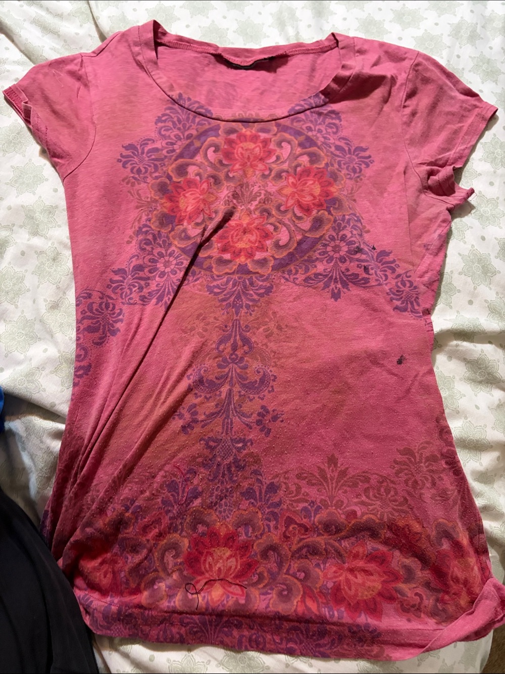 Short-Sleeve Pink Floral Scroll Tee